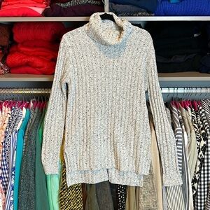Miami grayish white long sleeve tunic style turtleneck sweater size L​